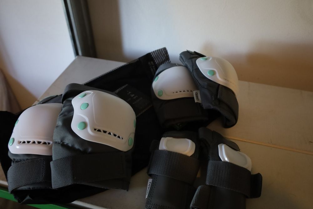 Set de 3 proteções OXELO tamanho S seminovo