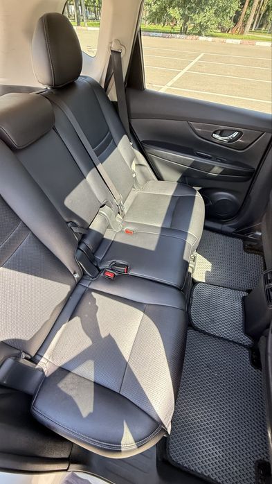 Продам NISAN ROGUE 2017 год
