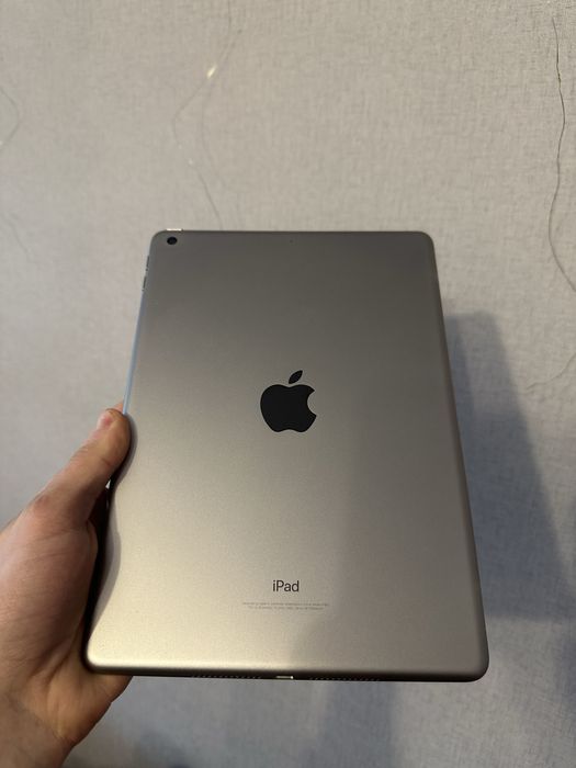 Ipad 5th 32gb в ідеальному стані! Торг!