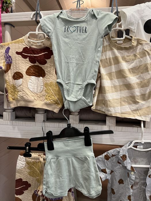 Футболки, комплекты + шорты, штаны H&M,Benetton, 4 мес - 3 года-30грн