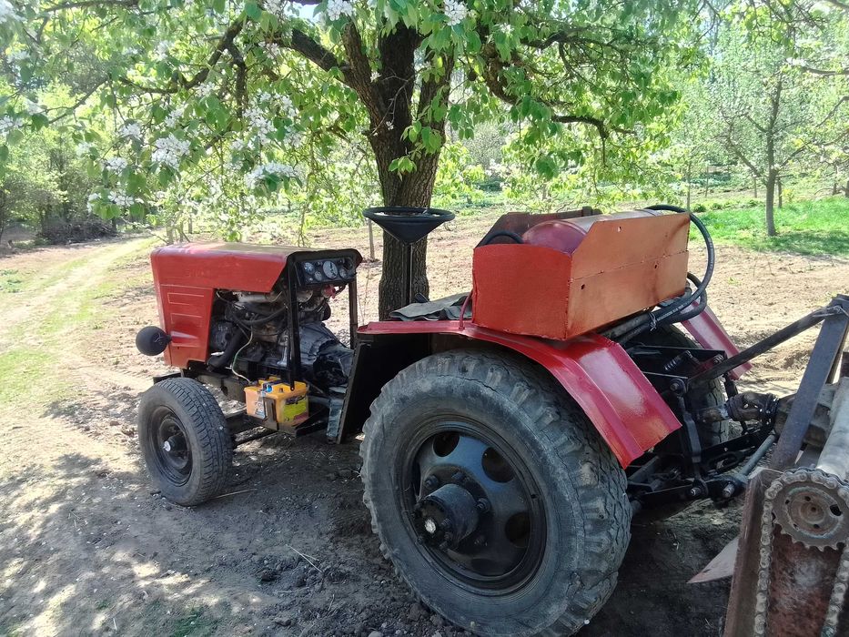 Продам трактор саморобний