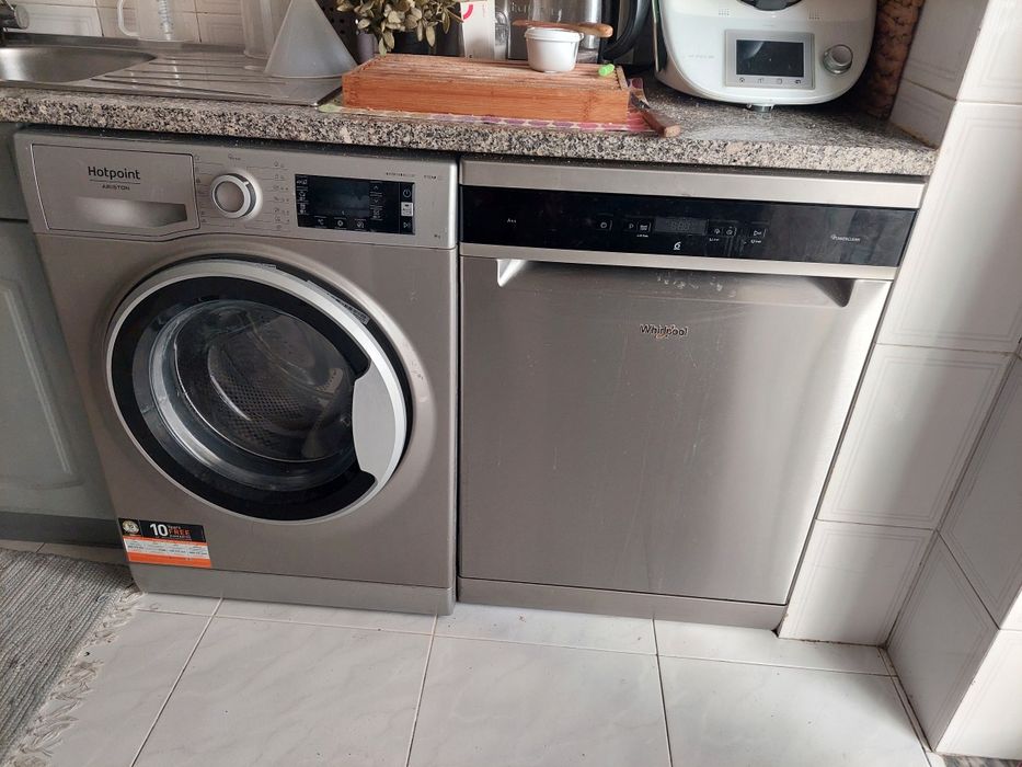 Máquina de lavar loiça Whirlpool