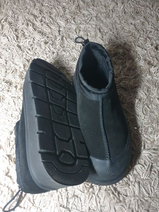 Уггі жіночі, зимові.