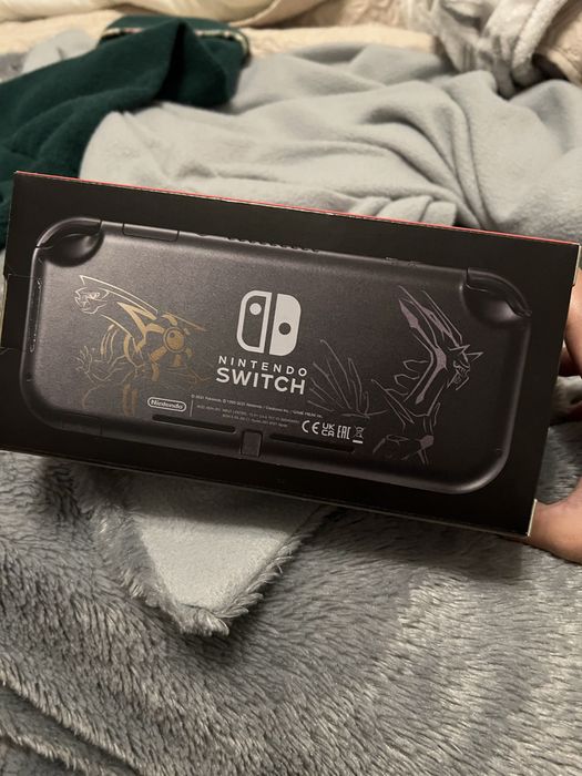 Nintendo Switch Lite Dialga & Palkia Edition (Brand New in Box)64563978118402121