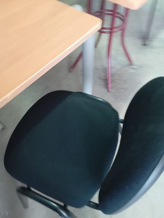 Secretaria escritório com 3 cadeiras