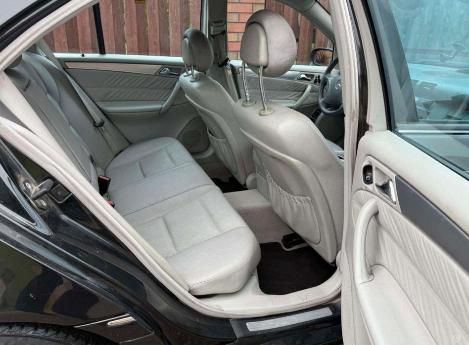 Мерседес С 270 у гарному стані