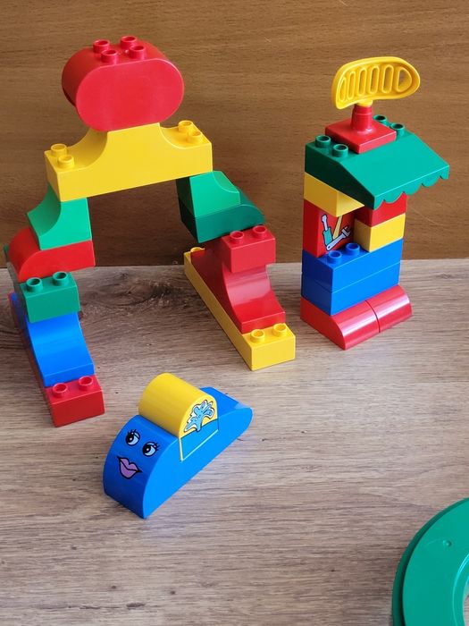 Klocki Lego Duplo  - Tor wyścigowy, klocki dla maluszka - rozbudowany zestaw, zabawki