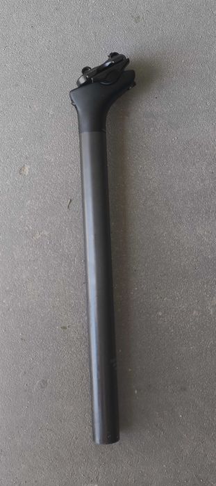 Sztyca, wspornik siodła BBB FlyPost SP-135, 27,2mm, carbon, off-set: 15 mm