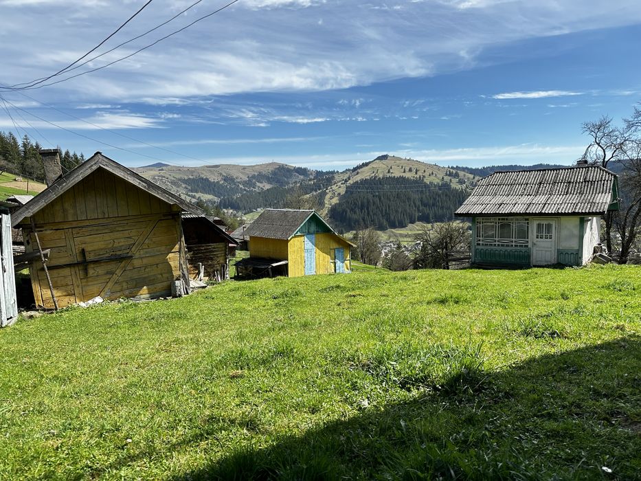 С. Полянки. Верховинський район. Карпати. Нерухомість. Будинок. Земля
