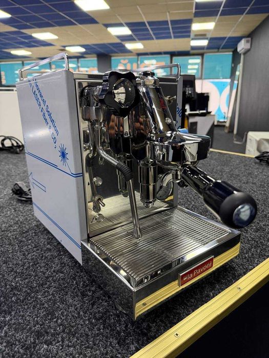 La Pavoni LPSMCS01EU – Італійська НОВА напівавтоматична кавоварка