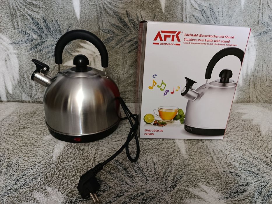 Продам новий електрочайник!