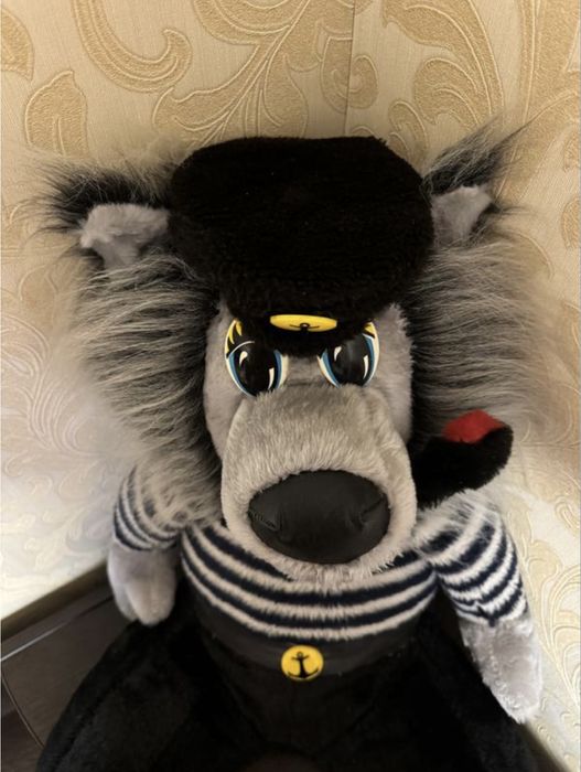 М яка іграшка Вовк