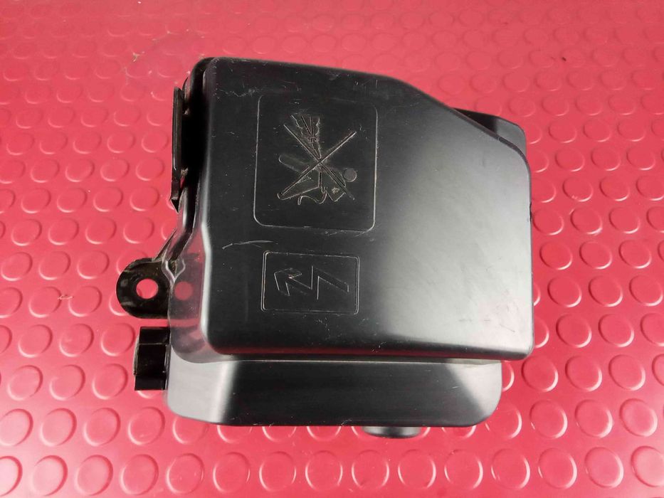 Caixa de Fusíveis 243809584R - RENAULT CAPTUR I
