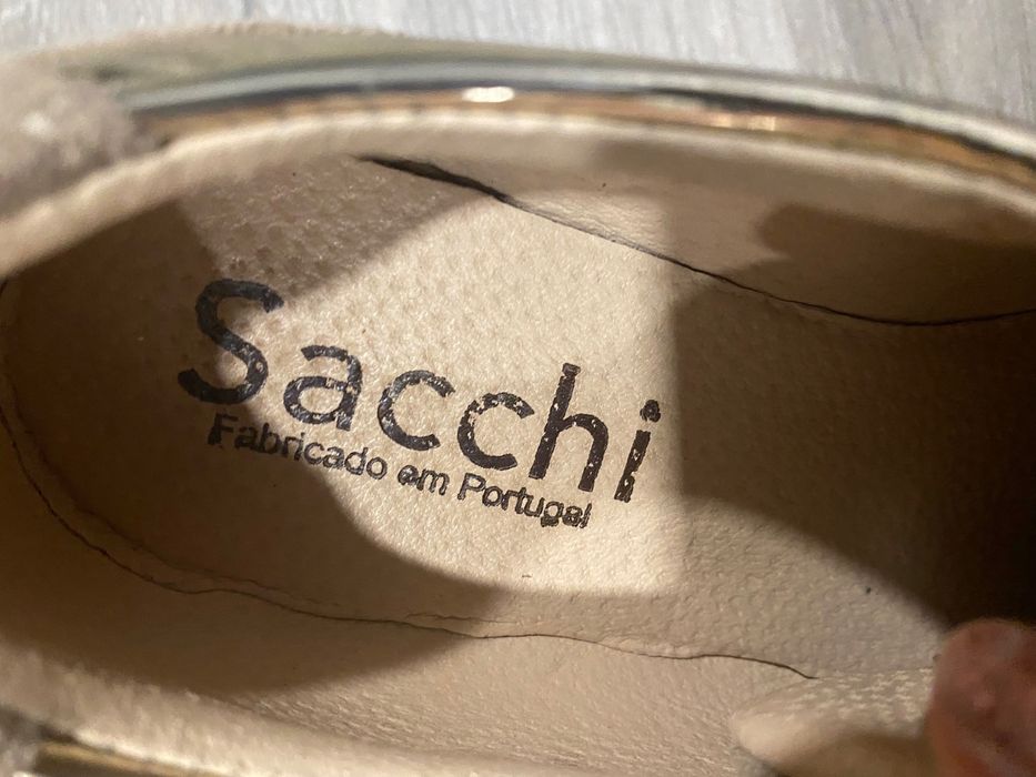 Sapatos pele 39 sacchi - confortáveis usados uma vez
