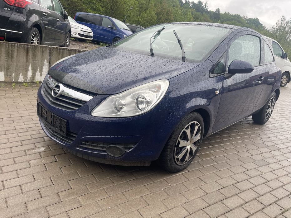 Opel Corsa 1,2 benzyna , klimatyzacja
