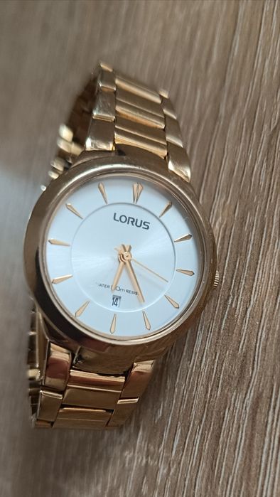 Zegarek damski Lorus stal nierdzewna z bransoletą