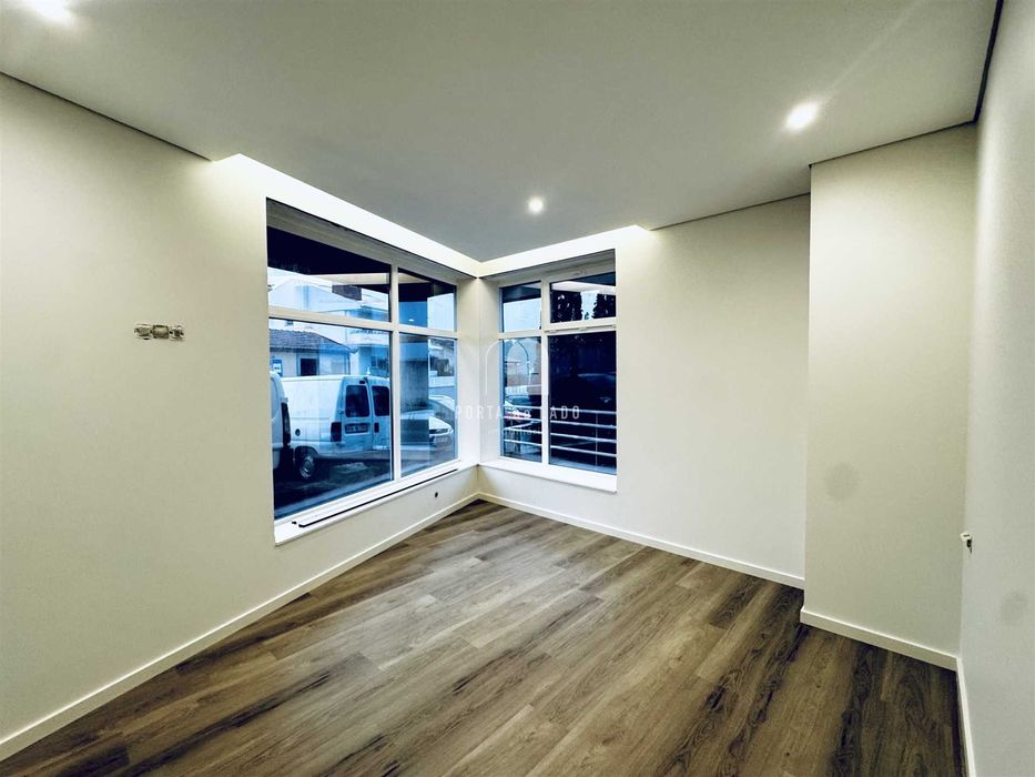 T3 NOVO, duas frentes e entrada particular.