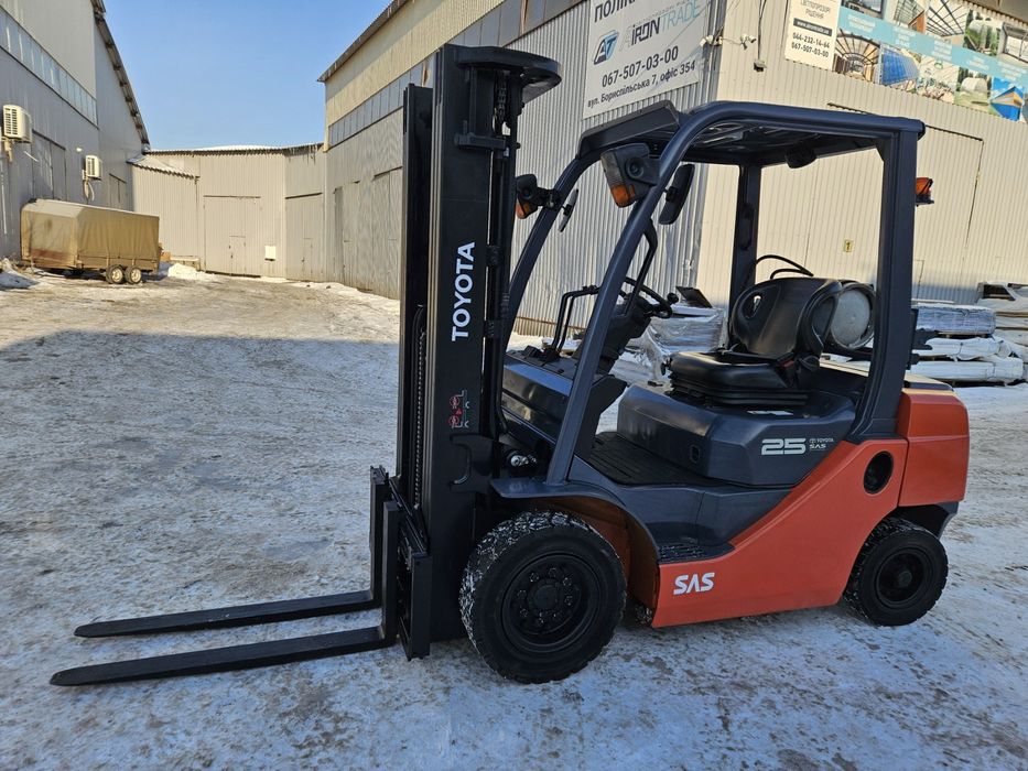 Навантажувач Toyota газ/бензин. Вилочный погрузчик Тойота 2,5 тонни