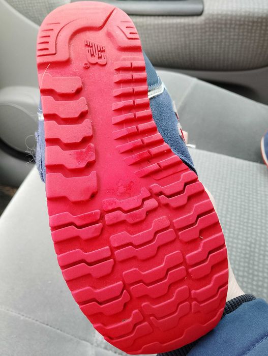 New Balance 373.