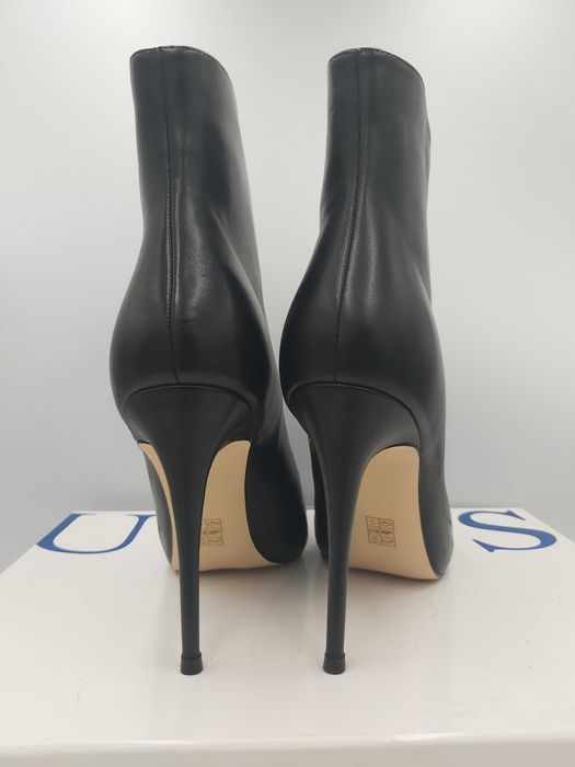 Nowe botki GUESS rozmiar 39 czarne skórzane szpilki suwak