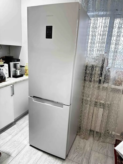 Холодильник Samsung RB390KH No frost
