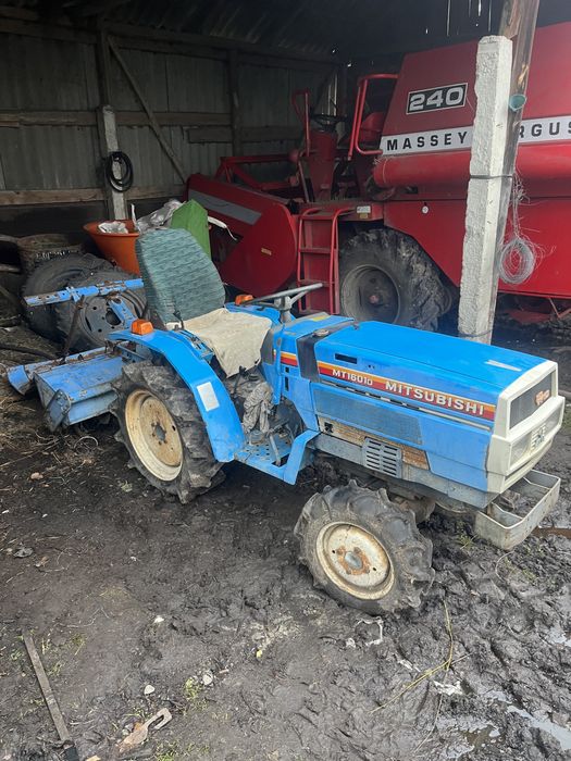 Трактор японський продам