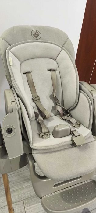 Cadeira Alta Maxi Cosi Minla Plus 6 em 1