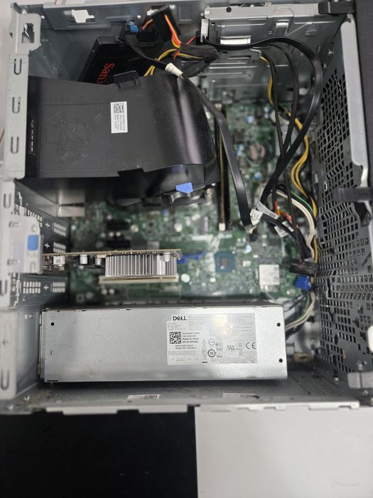 Komputer gamingowy Dell Vostro 3888 | i5-10400 | GTX 1650 | 16Gb ram