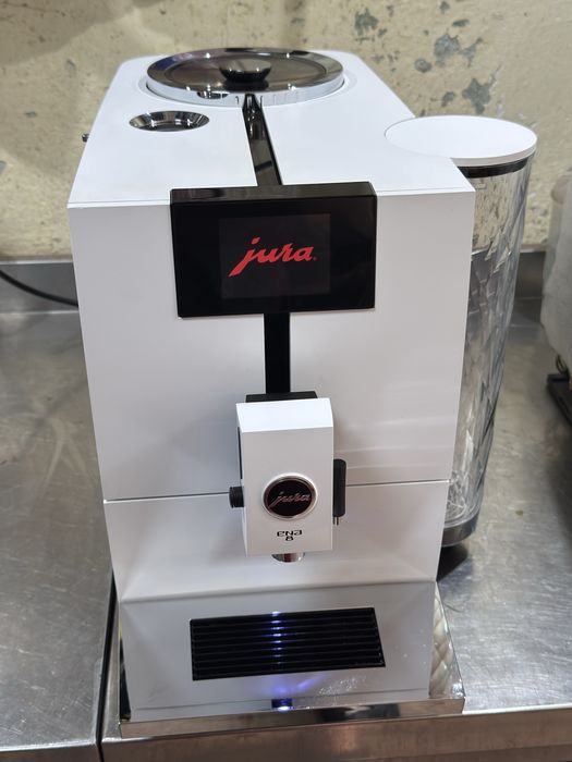 Кавомашина Jura Ena 8 Full Nordic White 2021