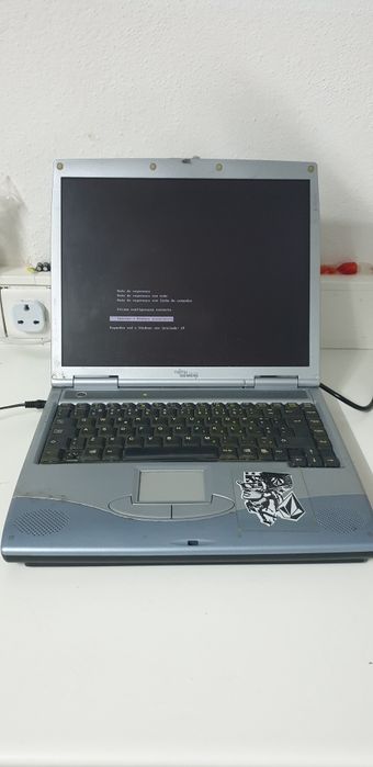 Portatil fujitsu siemens  modelo M6100