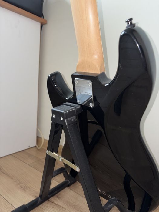 Gitara basowa Sire Marcus Miller V7 2nd Gen 5 strun