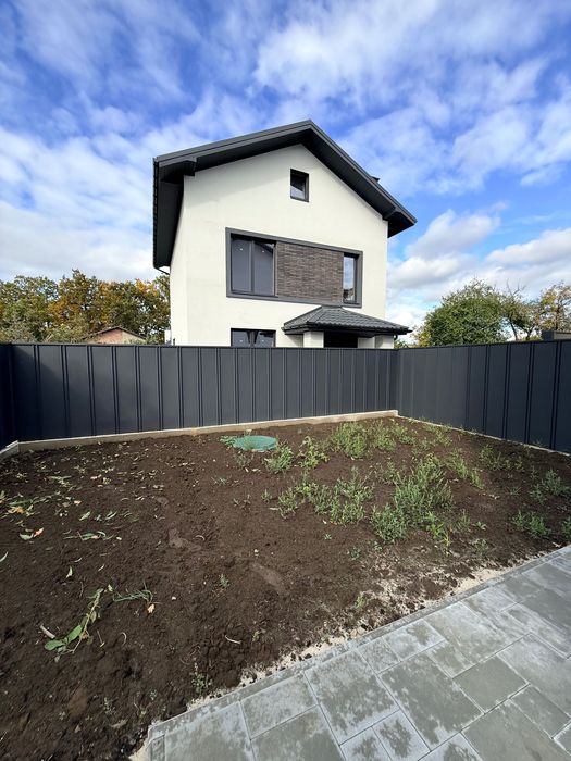 Продам Дуплекс поруч з Парком Дубки. Розвинена Локація. Без Комісії !