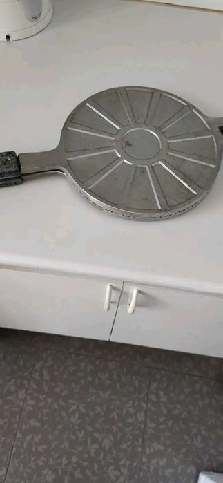 Вафельница ссср  продам