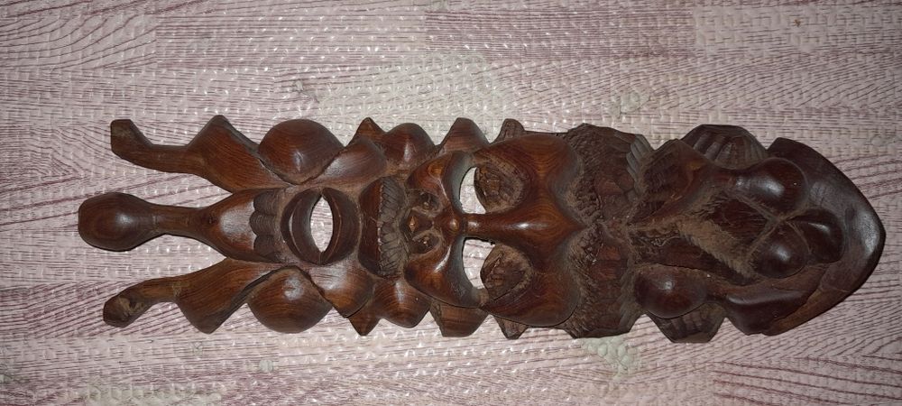 Máscaras em madeira de Moçambique