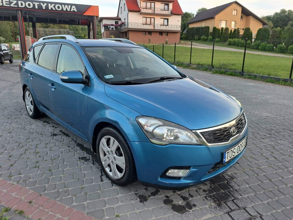 Kia ceed 2009R 1.6crdi