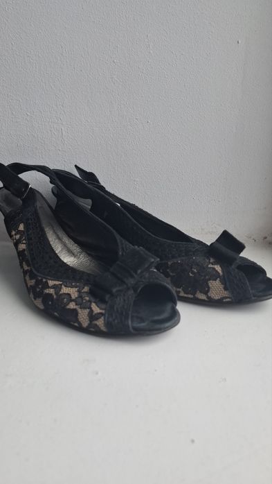 Босоніжки мереживні