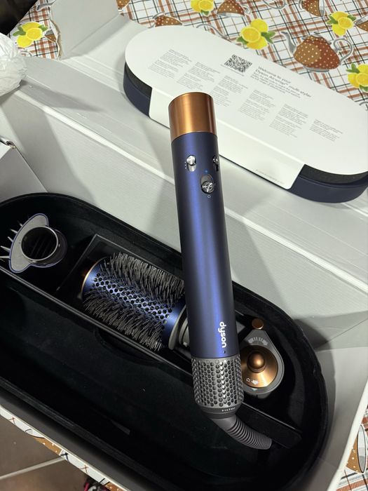Dyson Airwrap complete long volumise
