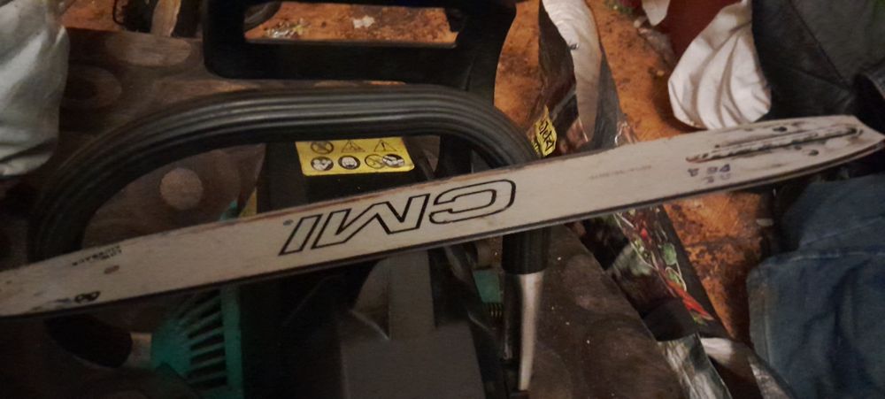 Продам бензопилу рабочач