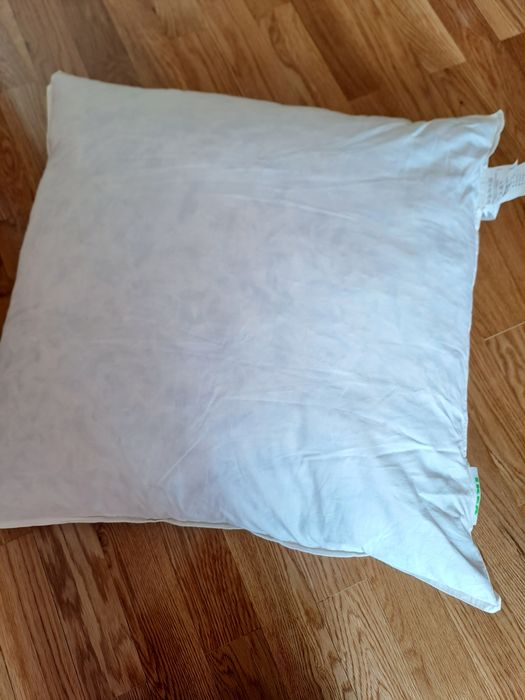 Waterfowl feather pillow filling