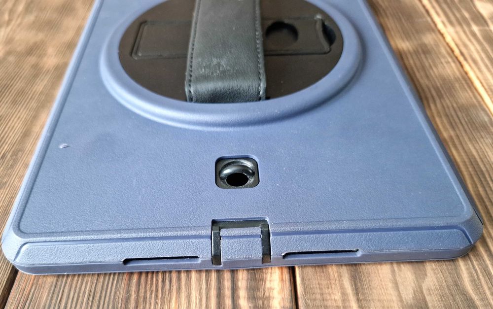 Etui iPad 9/8/7 10,2" JETech z Wbudowanym Szkłem 9H  + Pasek