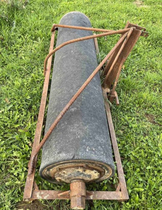 Продам каток для поля