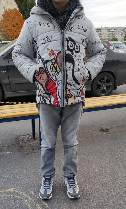 Курточка на девочку на 8-11 лет