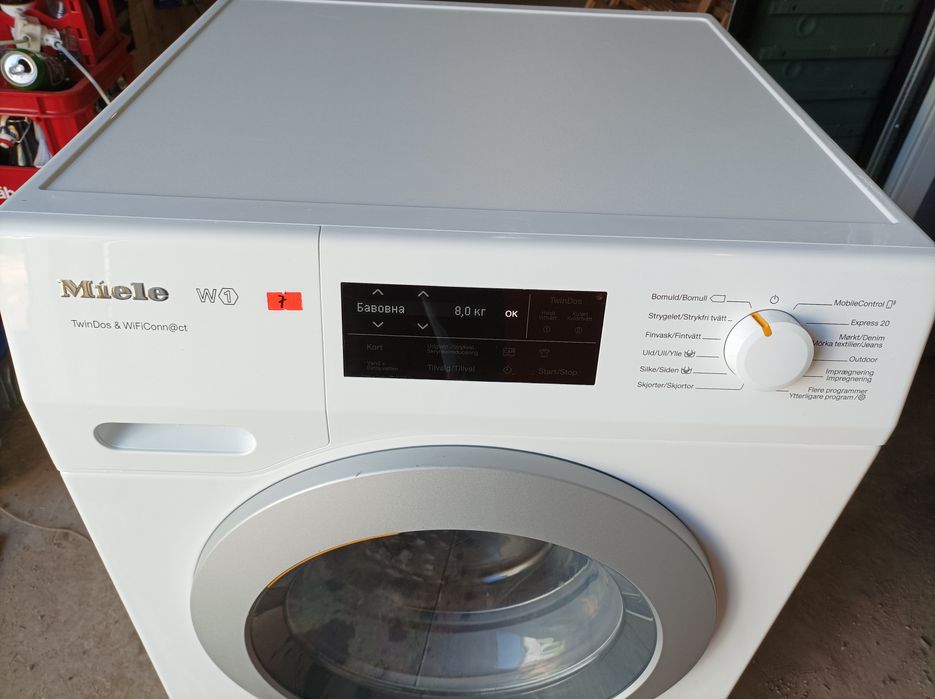 Пральна машина на 8 кг Miele WCE670