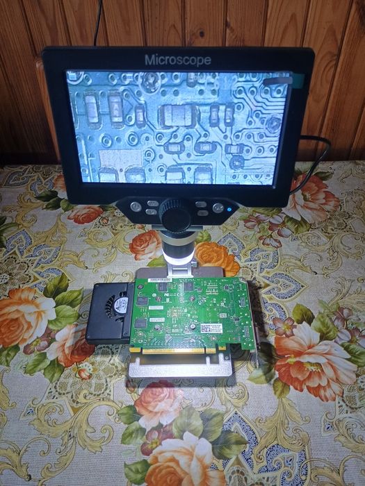 Mikroskop cyfrowy HD LCD 7" 12mp 1200X statyw