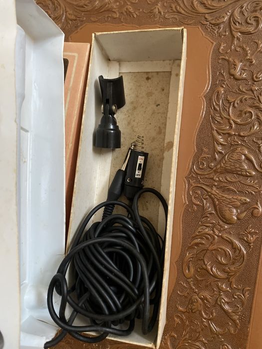 Microfone vintage híbrido