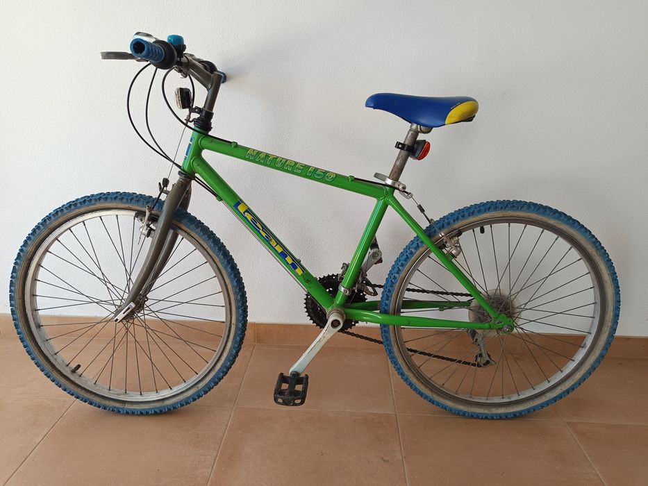 Bicicleta roda 24 com 18 velocidades