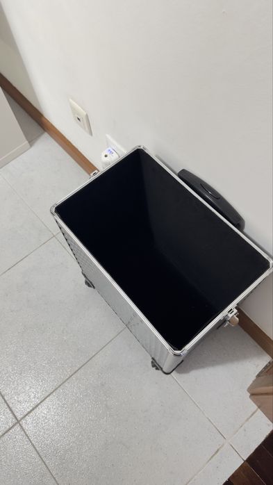 Mala de maquilhagem preta