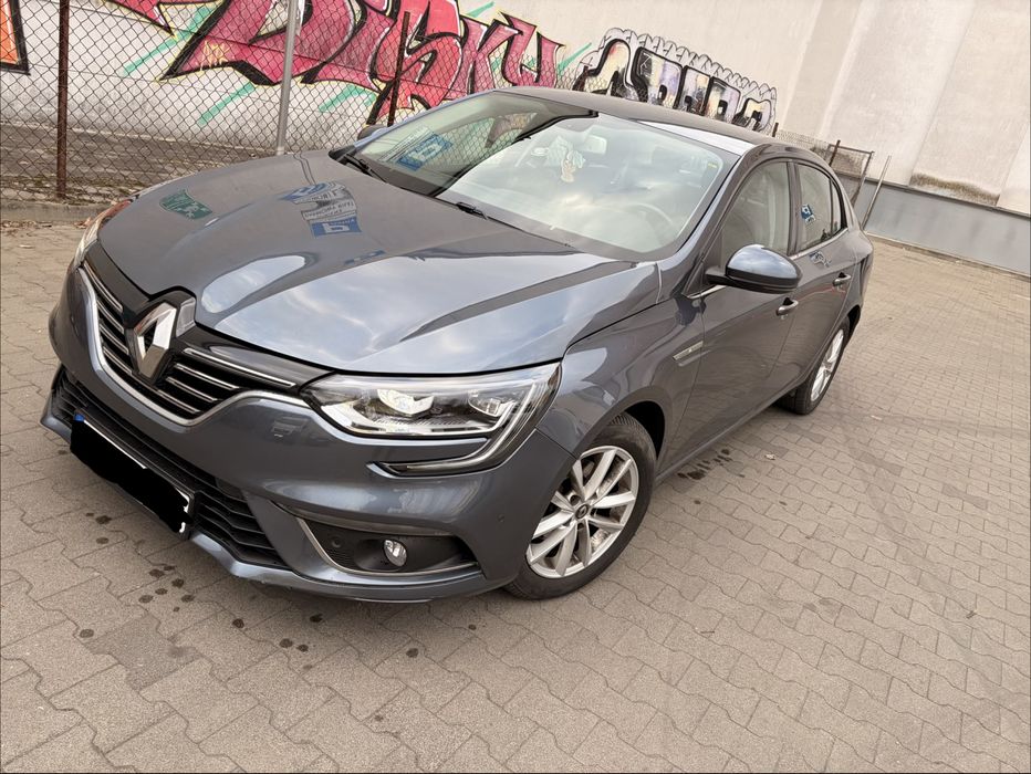 Renault megane 2020/2021 niski przebieg BEZWYPADKOWY DIESEL