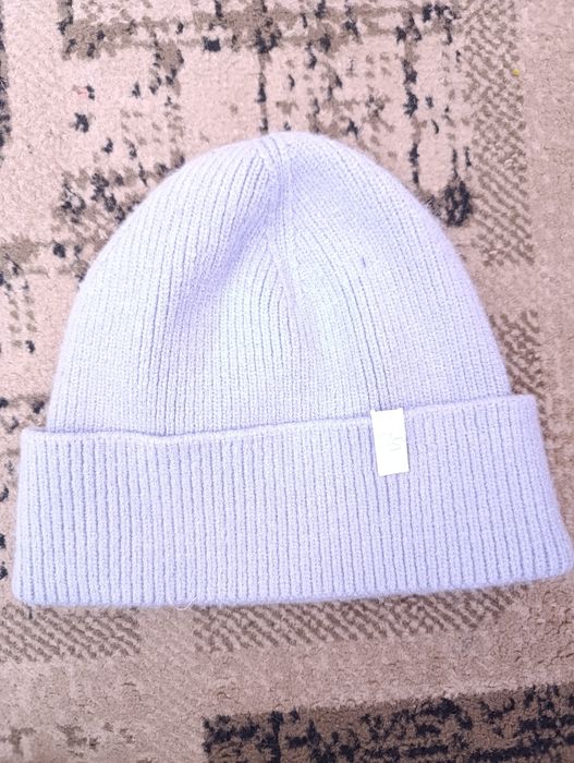 Сіра шапка для дівчинки 6-7 років