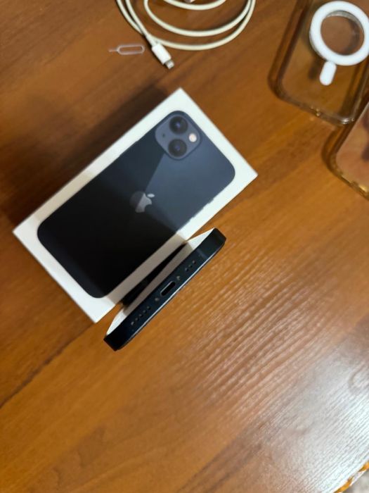 Iphone 13 128 gb.